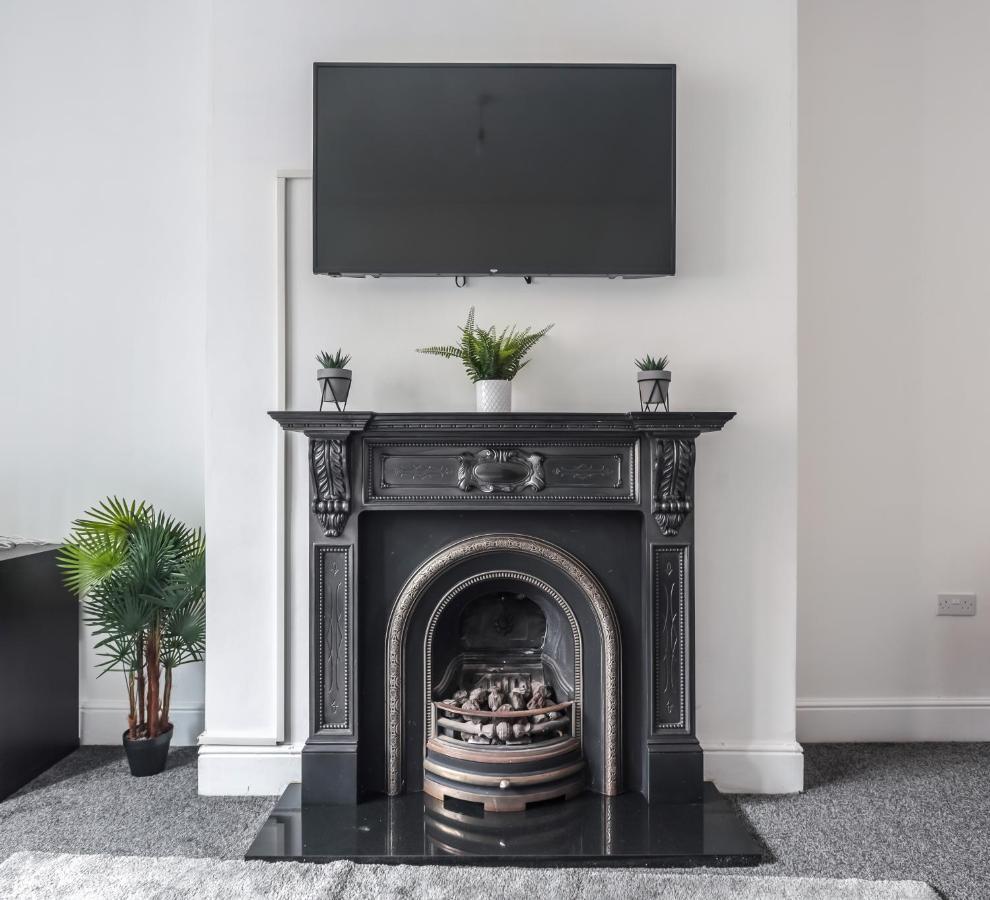 Spacious 4 Bed House In Birmingham, Suitable For Contractors Luaran gambar