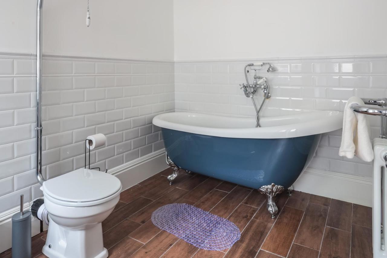 Spacious 4 Bed House In Birmingham, Suitable For Contractors Luaran gambar